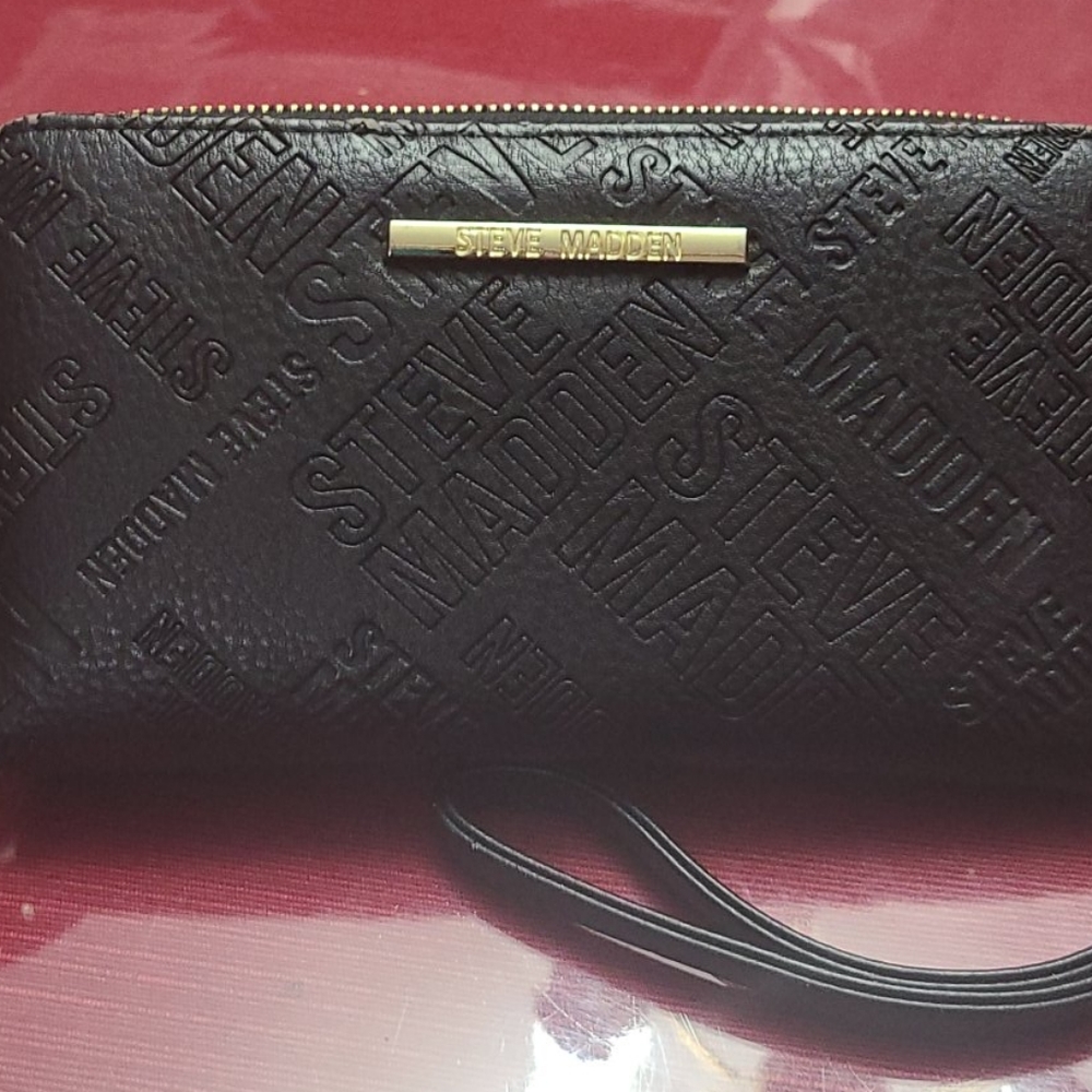 Steve Madden Wallet - Picture 4 of 10